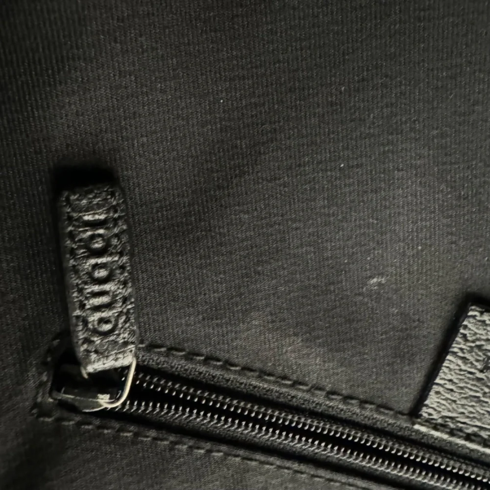 Authentic GUCCI Eclipse GG Black Canvas Shoulder Bag |Tote P0029